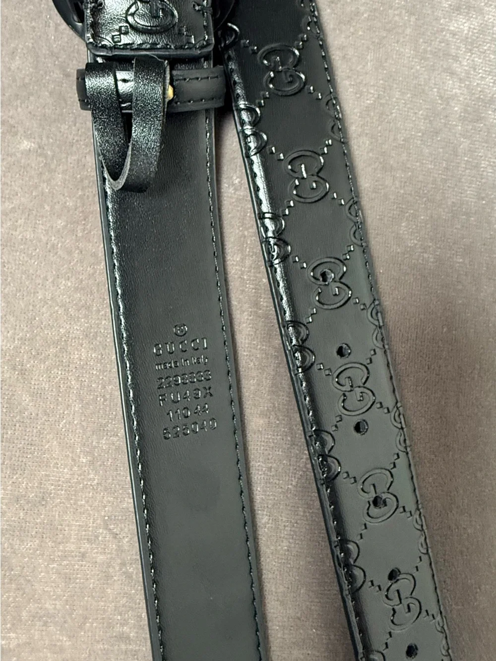 Gucci Signature matte all black new Interlocking G buckle Leather Belt size 110